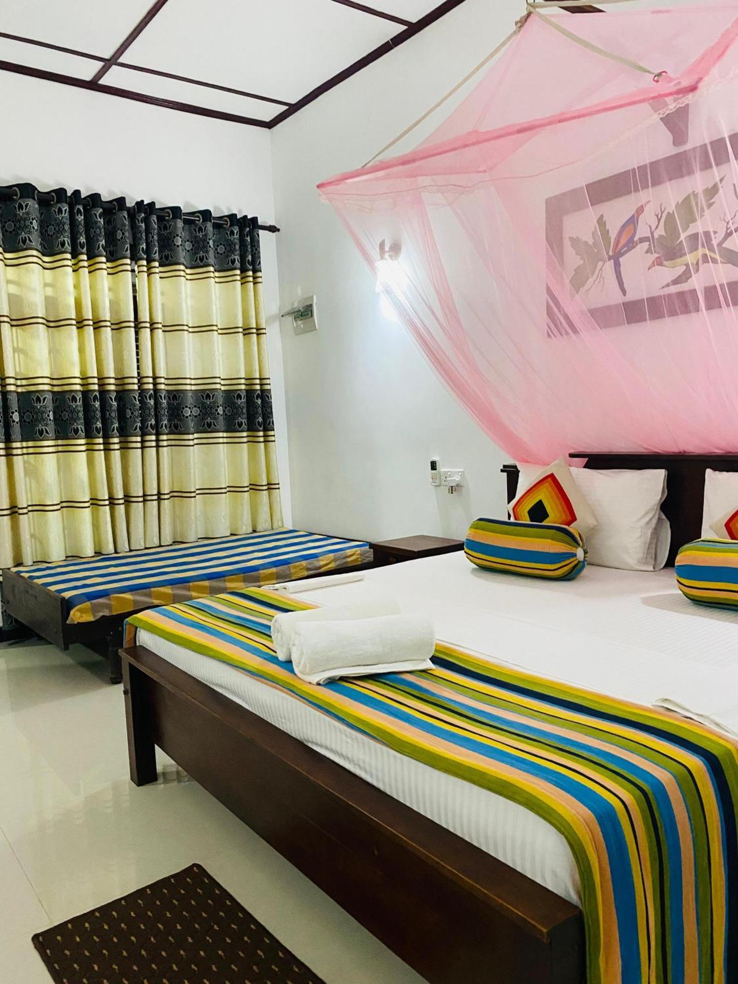 Winmi Resort Habarana Exterior photo
